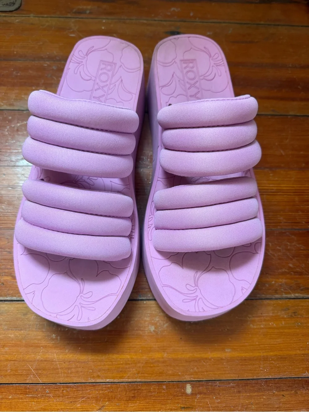 Roxy Totally Tubular Platform Slides